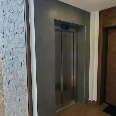 Apartment Krcmarica Lux 20, Borovi 3 *